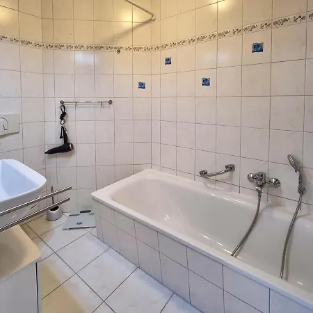 Sonnenblick Apartment *